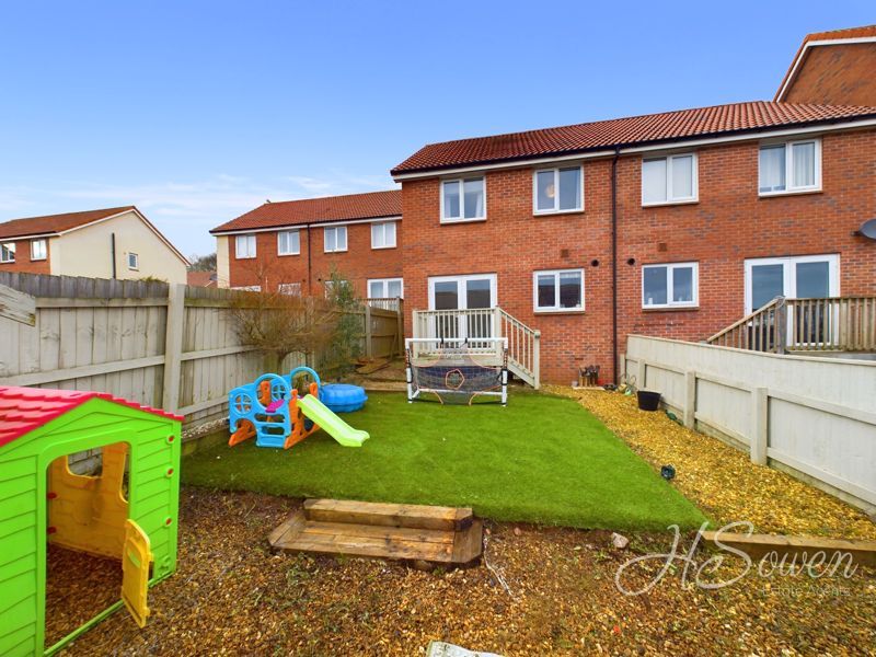 Property photo 2 of 15 Photo 11