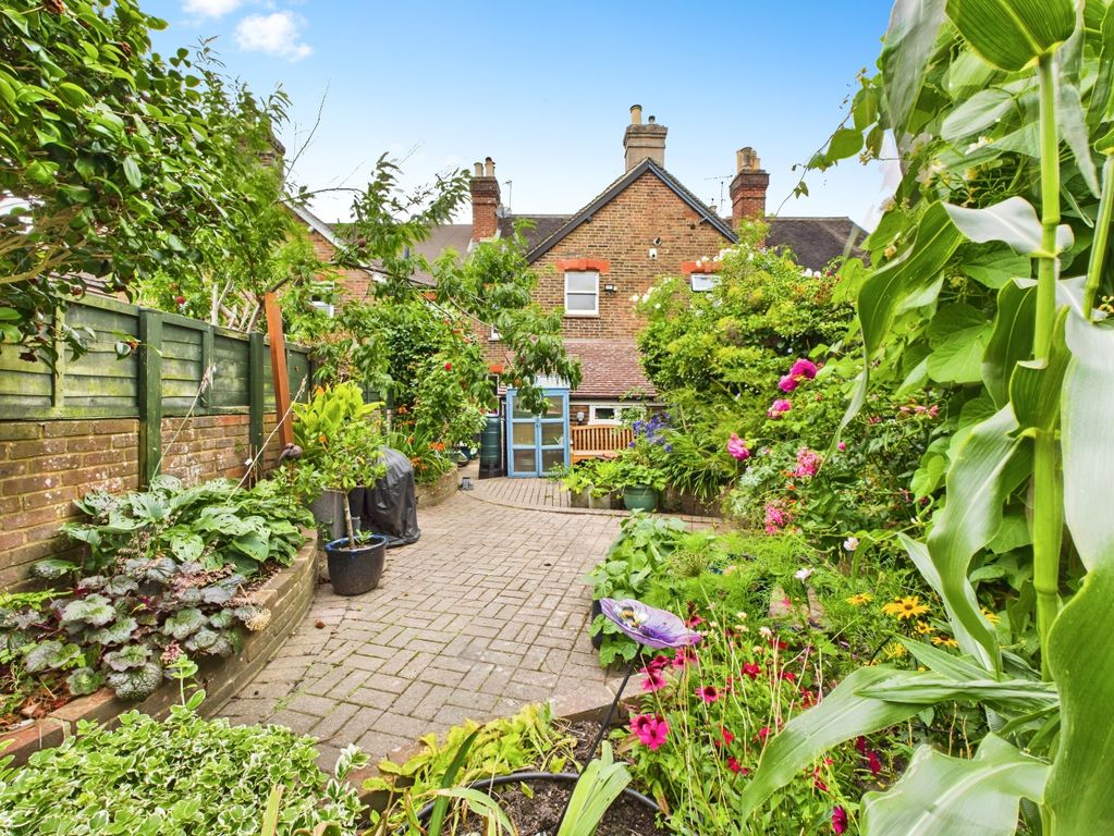 Property photo 2 of 19 Image