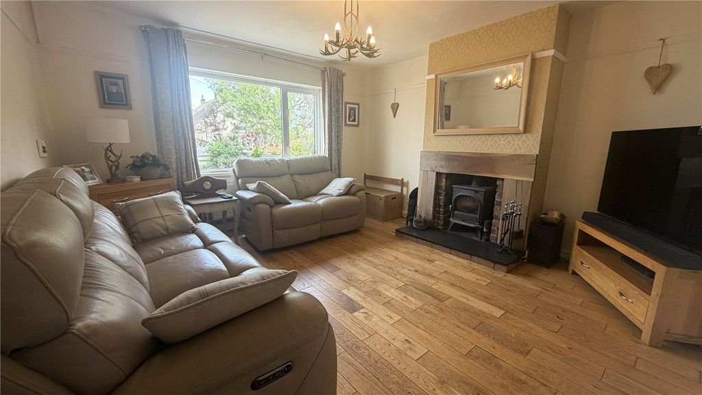 Property photo 3 of 20 Picture No. 32