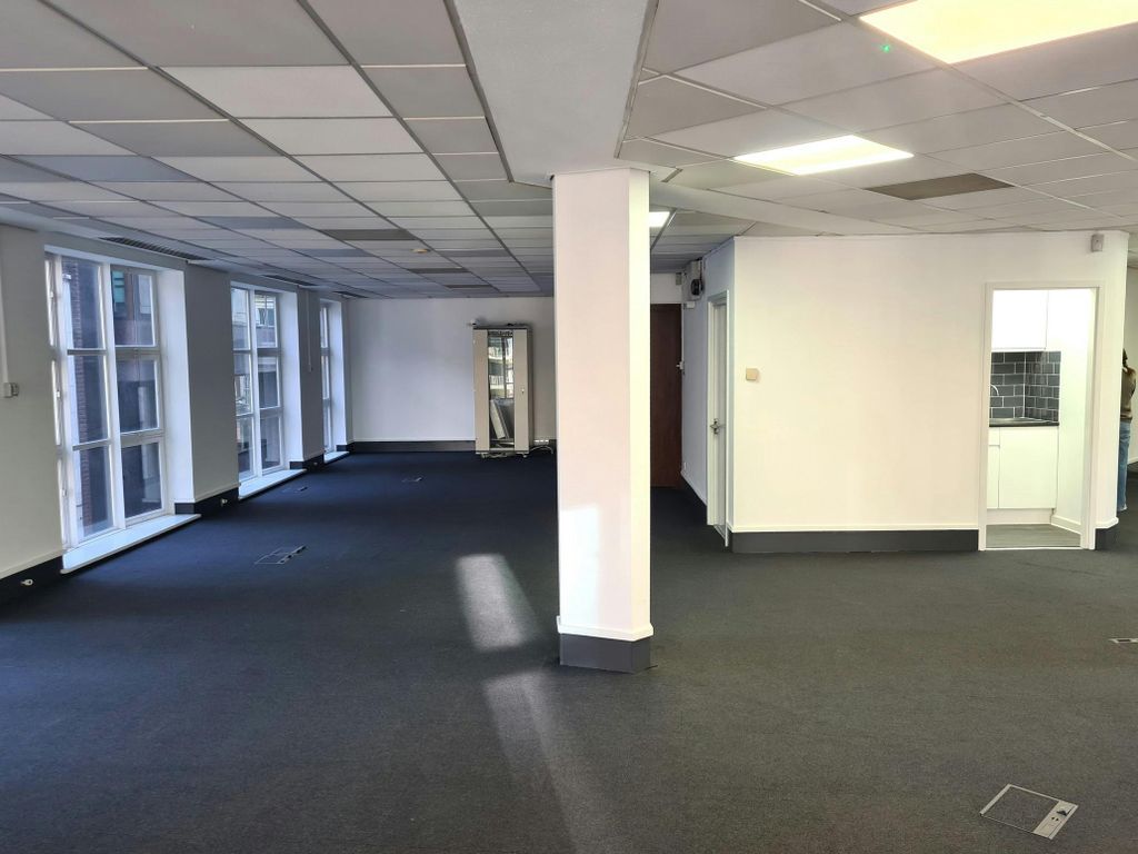 Property photo 3 of 10 2nd 1 Copy.Jpg