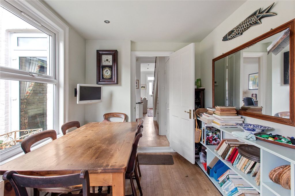 Property photo 3 of 12 Picture No. 05