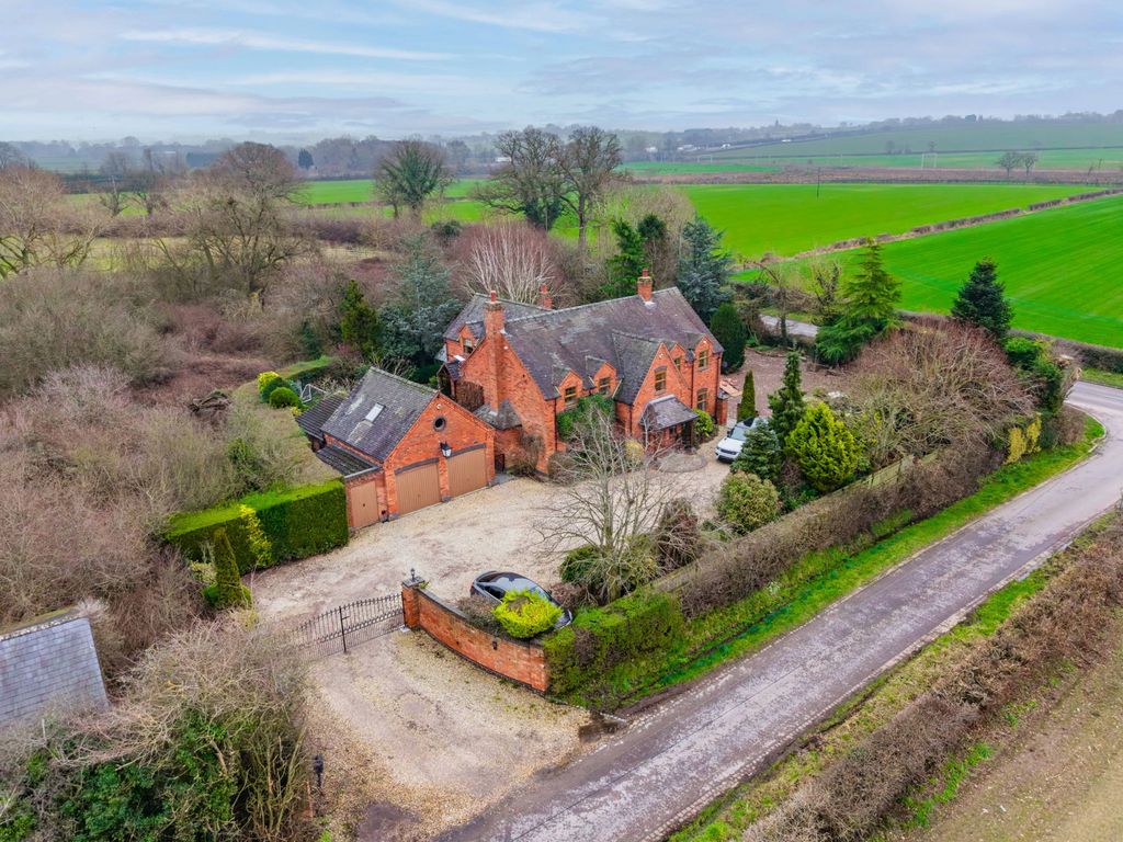 Property photo 1 of 52