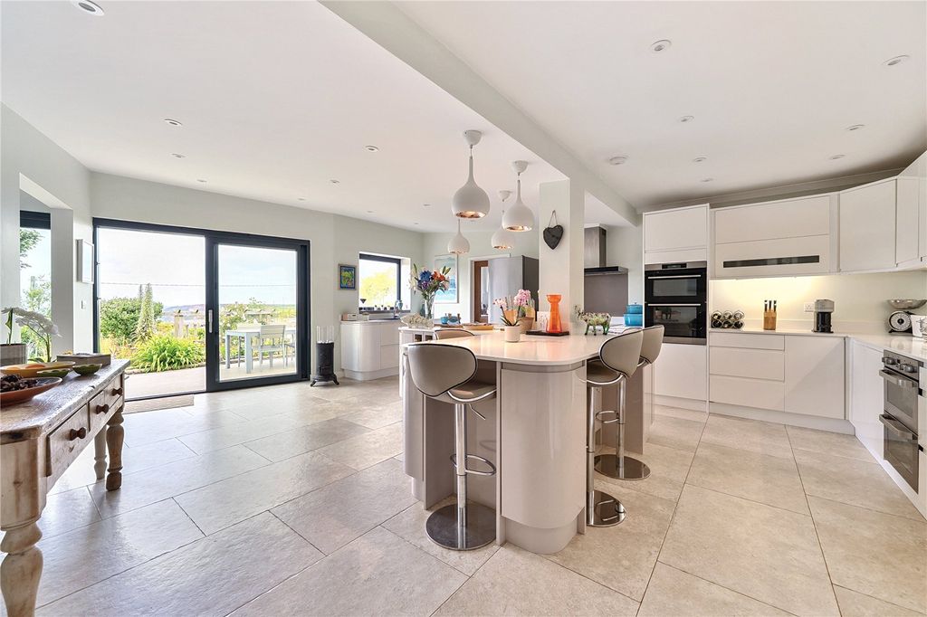 Property photo 3 of 15 Open Plan Kitchen