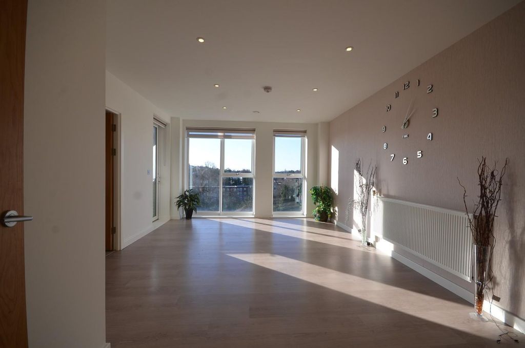 Property photo 2 of 15 Dsc_9865.Jpg