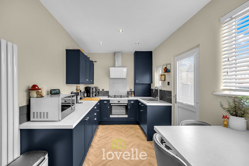 Property photo 3 of 29