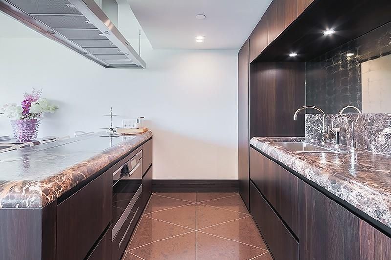 Property photo 2 of 19 Kitchen