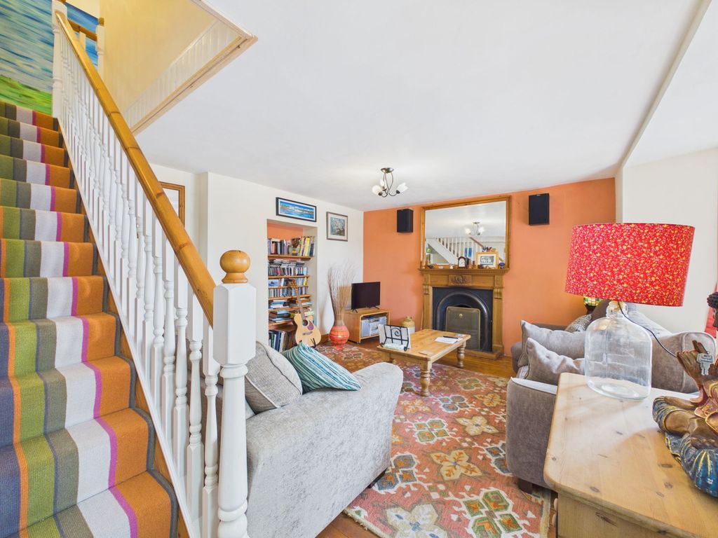Property photo 2 of 43