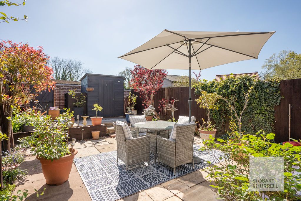 Property photo 2 of 16 Terrace