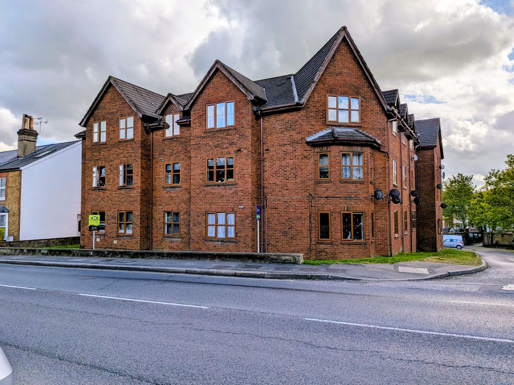 Property photo 2 of 11