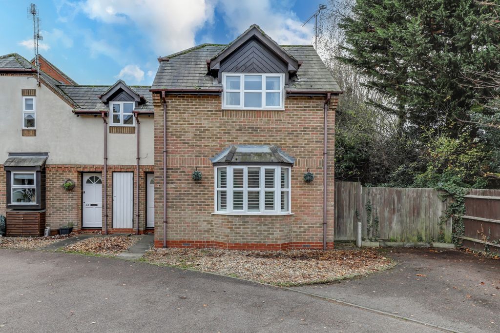 Property photo 1 of 17 4666280