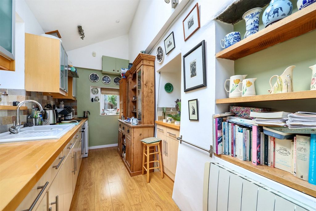 Property photo 2 of 14 Picture No. 04