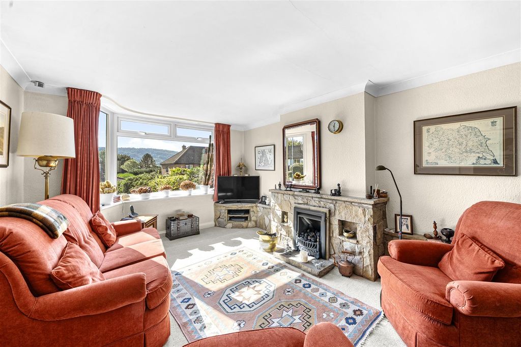 Property photo 3 of 24 Sitting Room