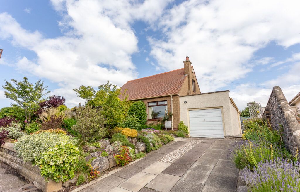 Property photo 2 of 49