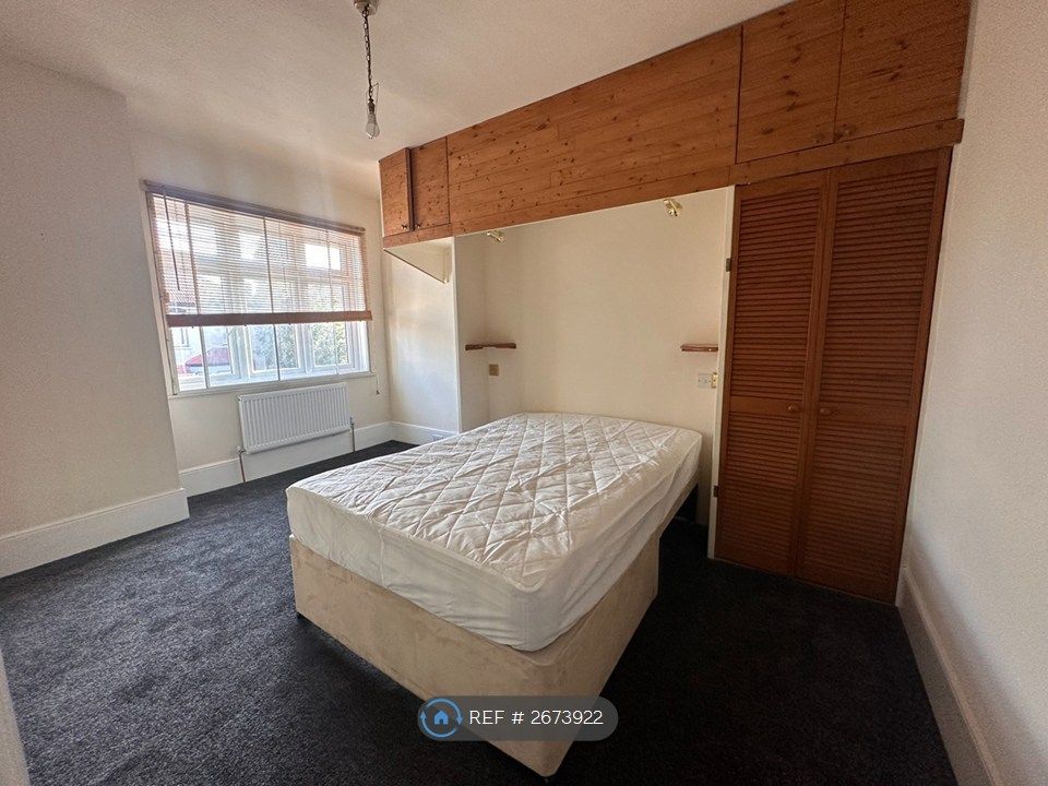 Property photo 1 of 14 Master Bedroom 1