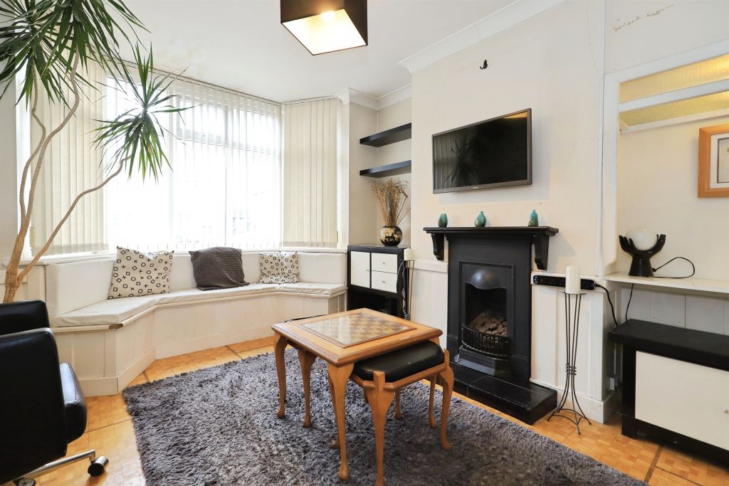 Property photo 2 of 17