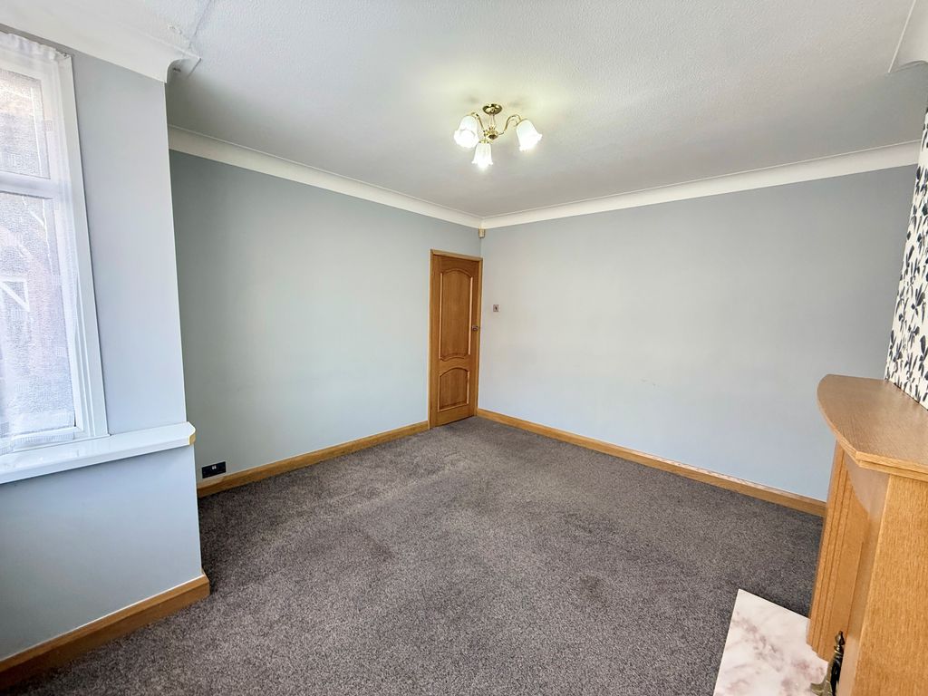 Property photo 3 of 21 Bedroom 1