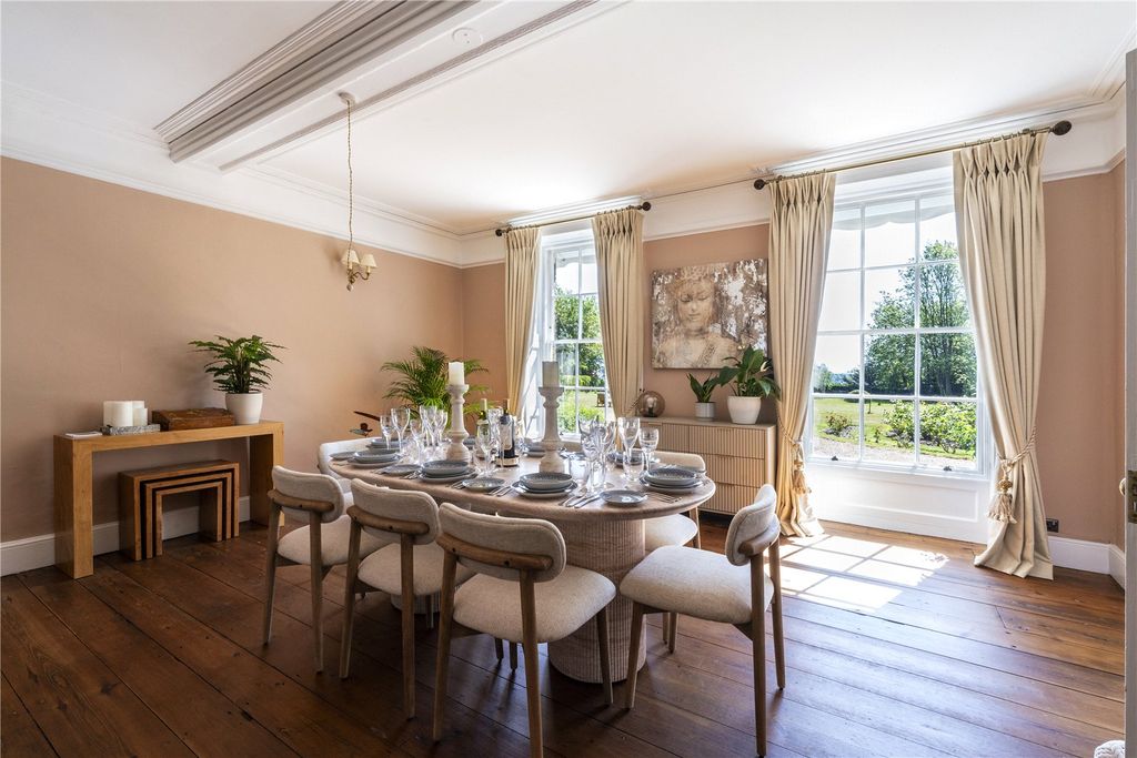 Property photo 2 of 16 Dining Room