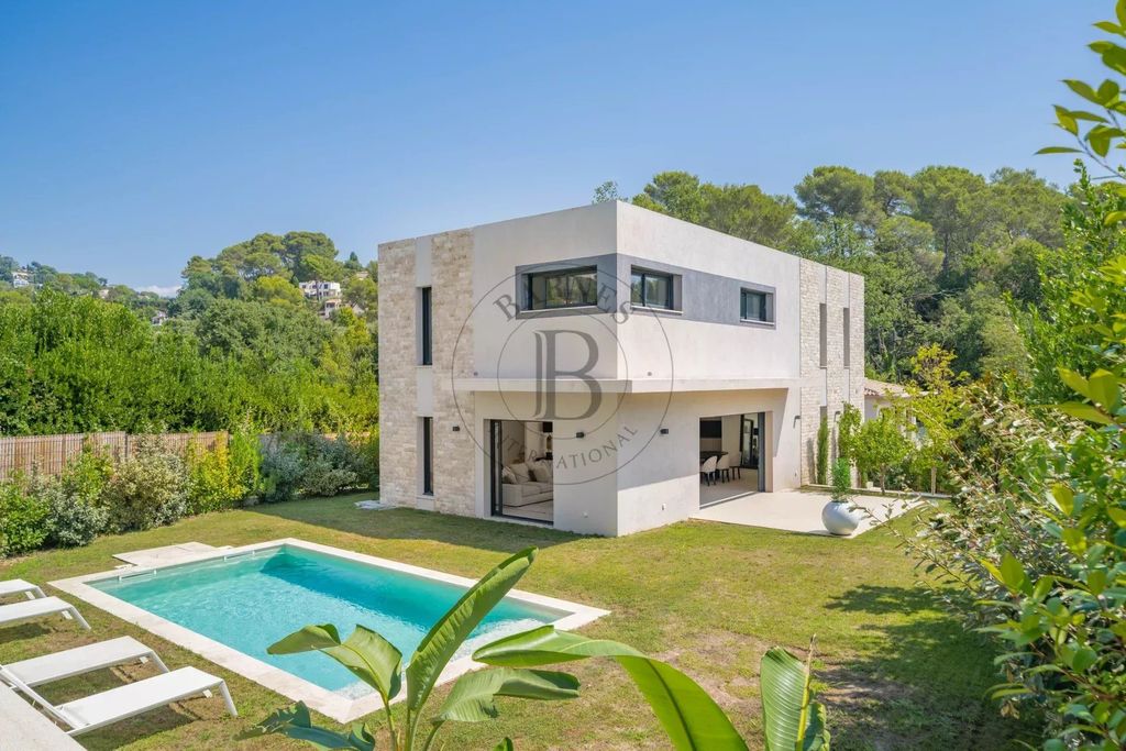 Property photo 1 of 18 Mougin - New Contemporary Villa