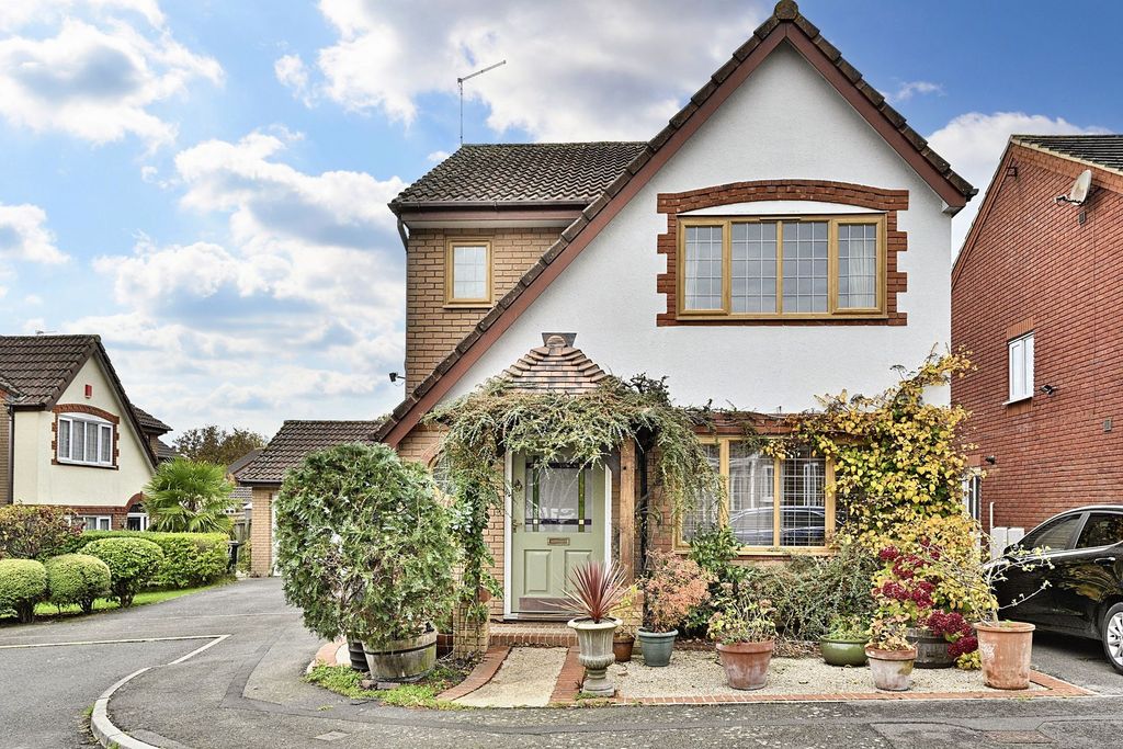 Property photo 1 of 34