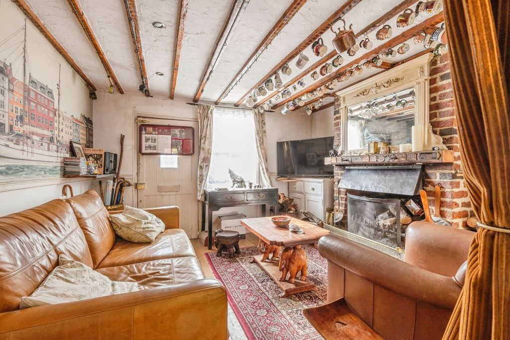 Property photo 2 of 15