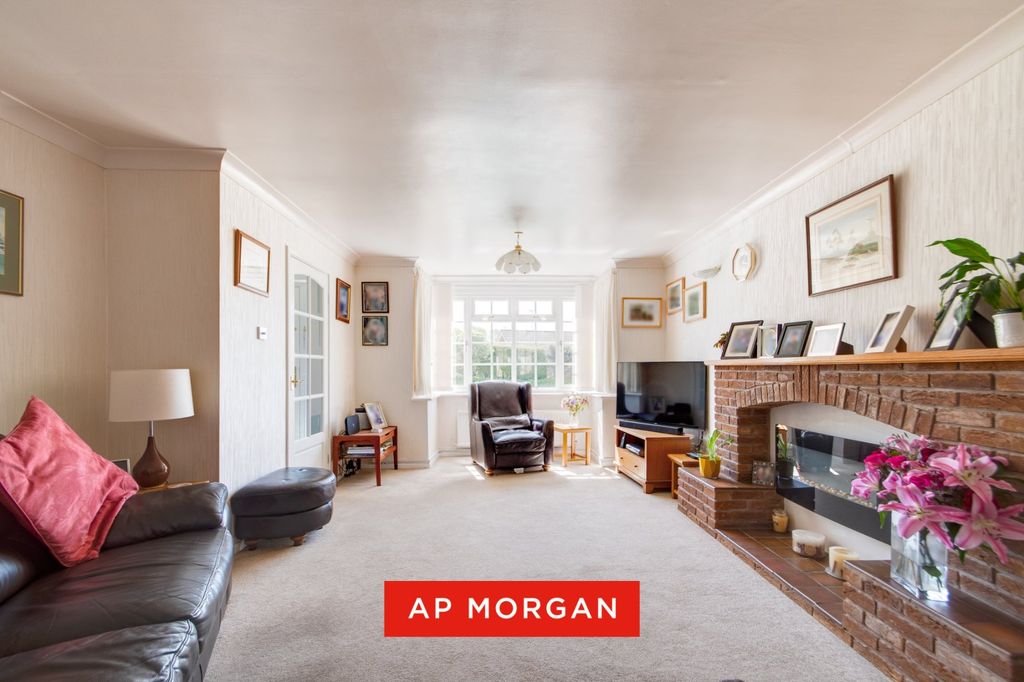 Property photo 2 of 22 Picture No. 10