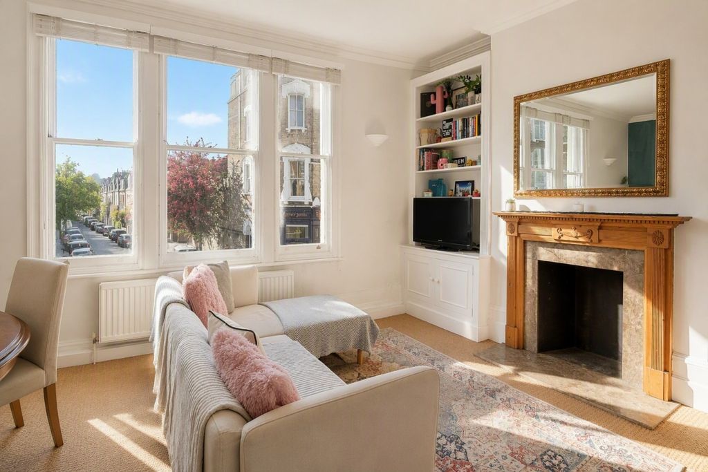 Property photo 1 of 10 Reception Room