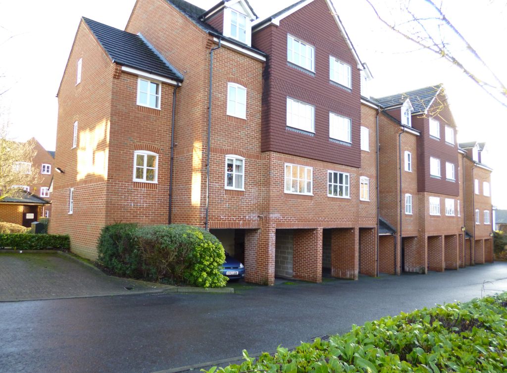 Property photo 1 of 3