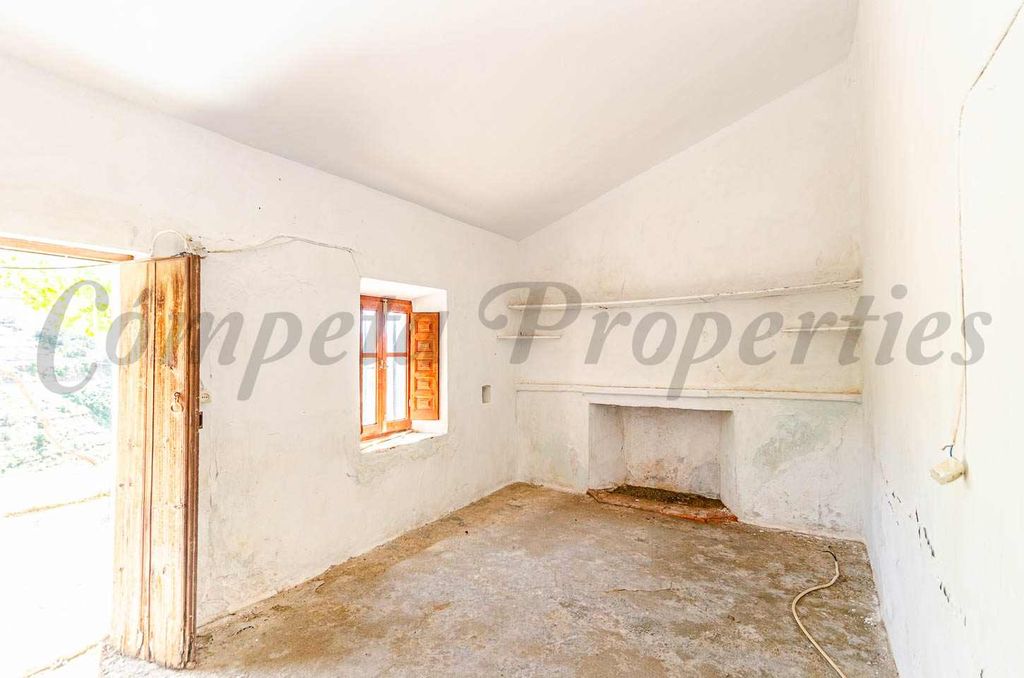 Property photo 3 of 18