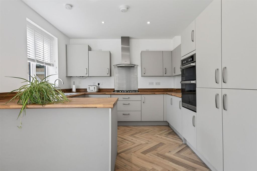 Property photo 3 of 19 23Pitbankdriveweb_20.Jpg