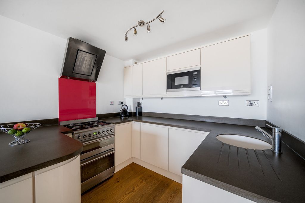 Property photo 3 of 13 Kitchen