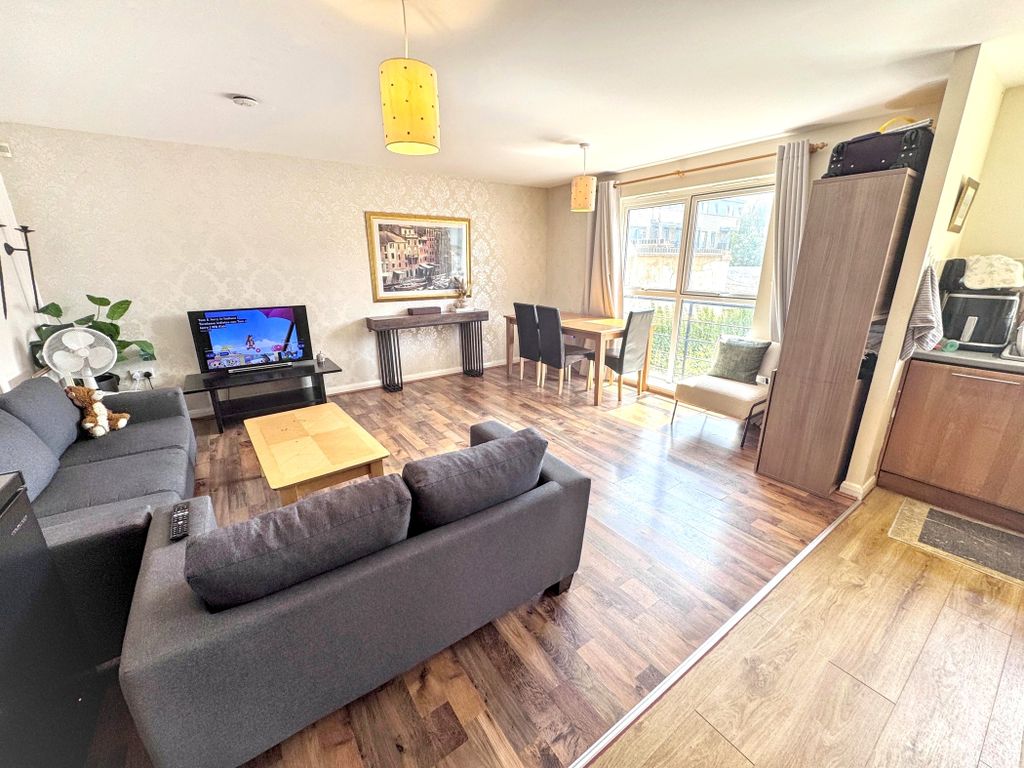 Property photo 2 of 16
