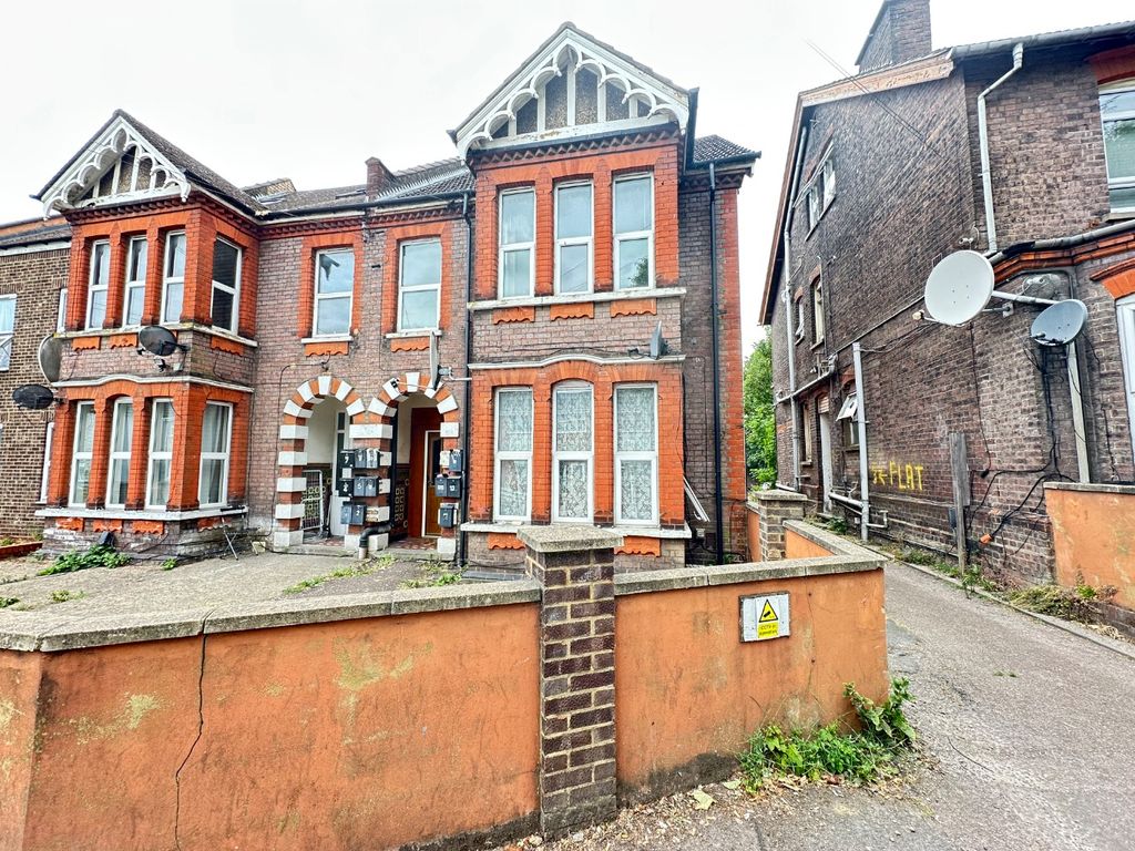 Property photo 1 of 11 4325840