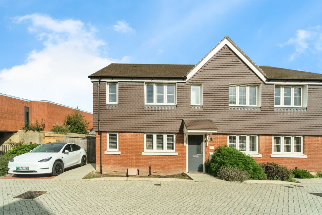 Property photo 2 of 17