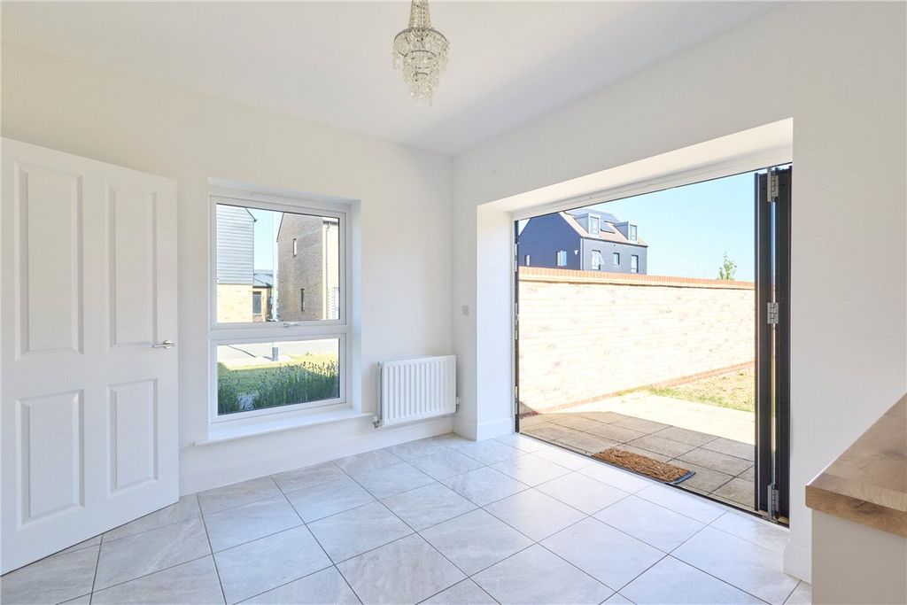 Property photo 3 of 17 Picture No. 26