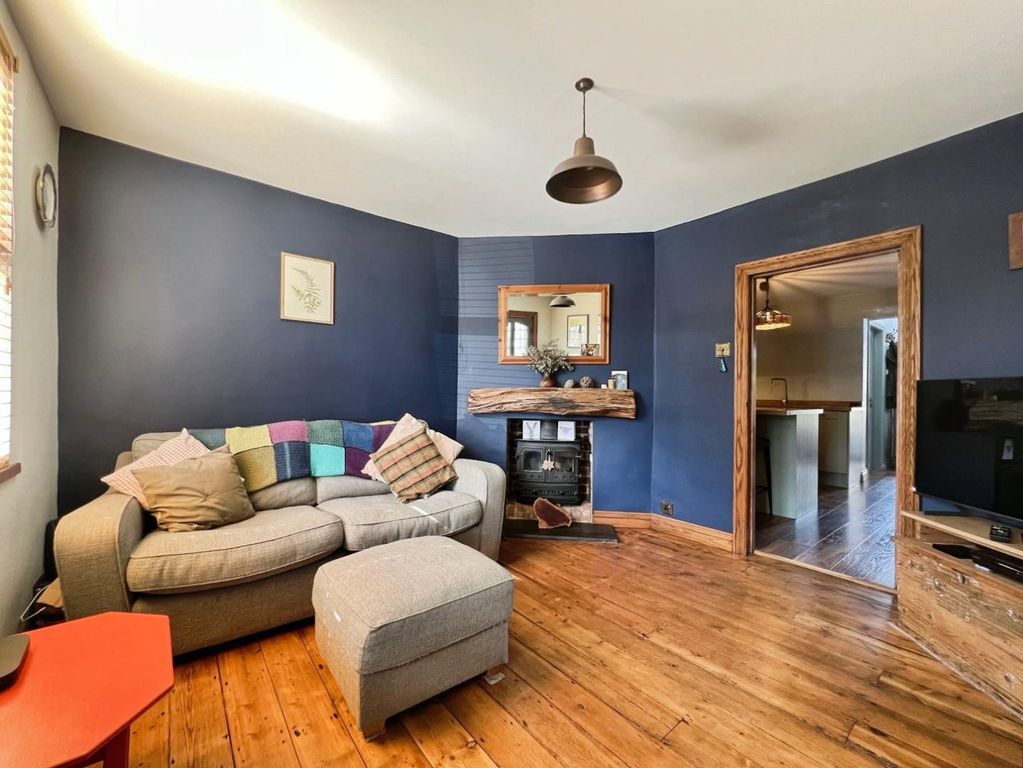 Property photo 2 of 12