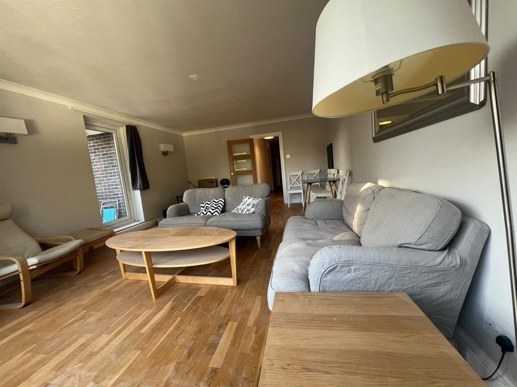 Property photo 3 of 10 5.Jpg
