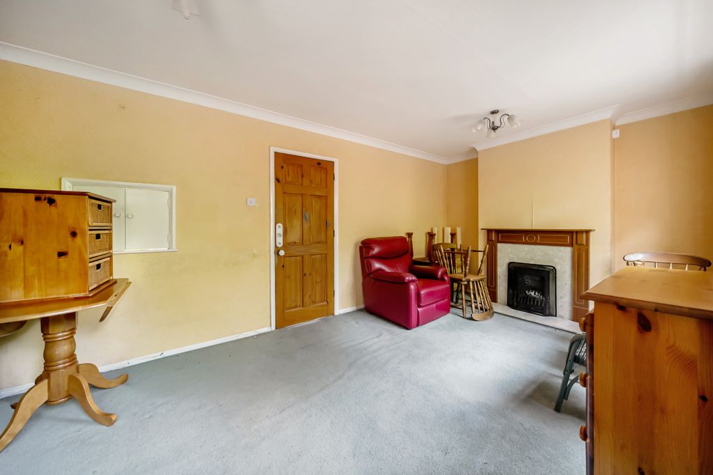Property photo 3 of 14