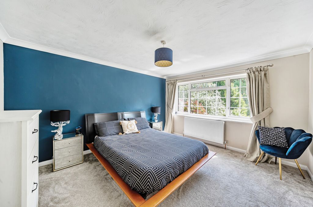 Additional image 13 of 4 bed detached house for saleWalden Avenue, Arborfield, Reading, Berkshire RG2