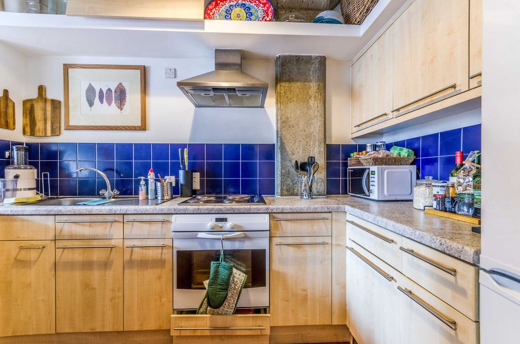 Property photo 2 of 5