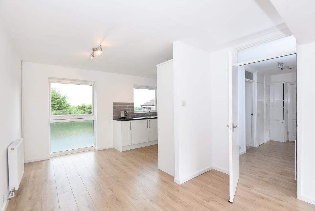 Property photo 3 of 12 Internal View