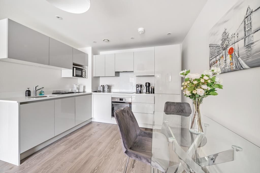 Property photo 2 of 10 Kitchen