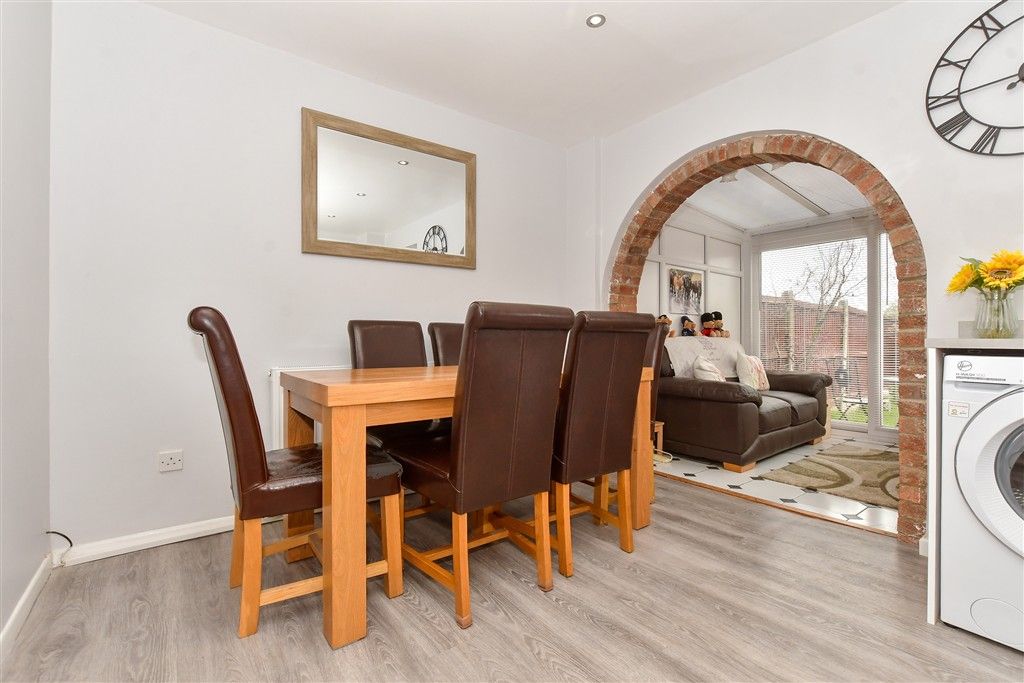 Property photo 3 of 17 Kitchen/Diner