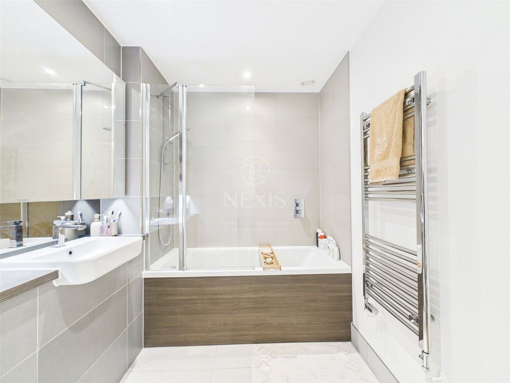 Property photo 3 of 15 Picture No. 02
