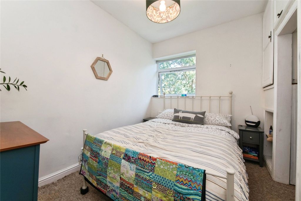 2 bed maisonette for saleTalaton, Exeter, Devon EX5 photo 5