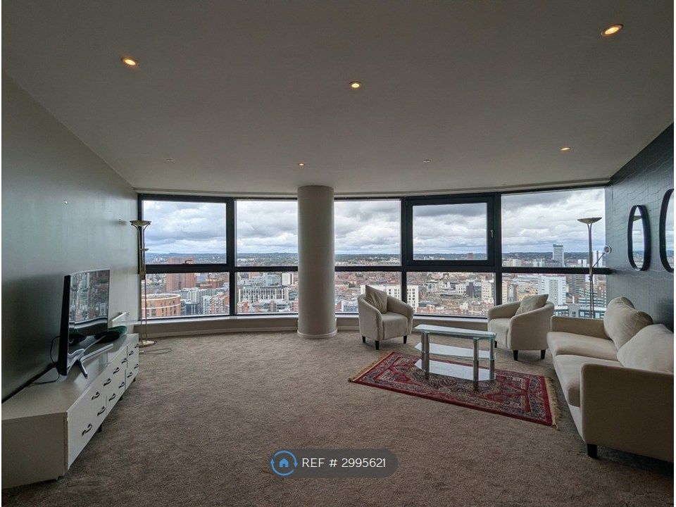 Property photo 3 of 12 Living Room