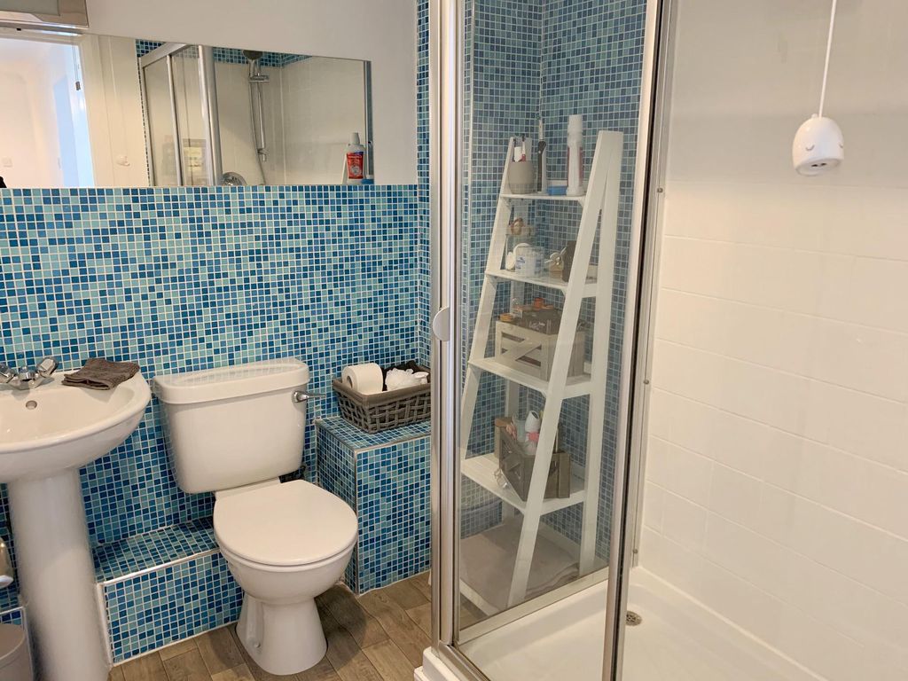 Property photo 3 of 8