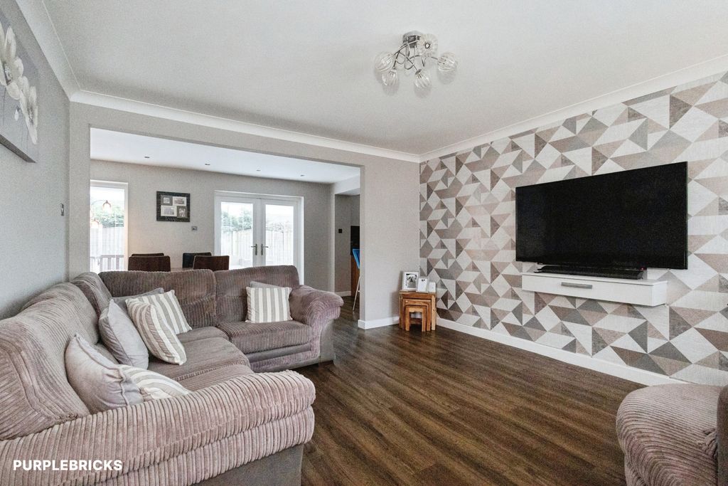 Property photo 2 of 30 Open Plan Living