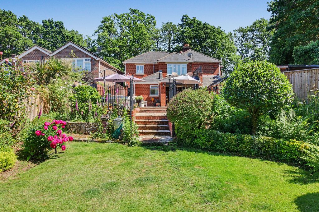 Property photo 2 of 17