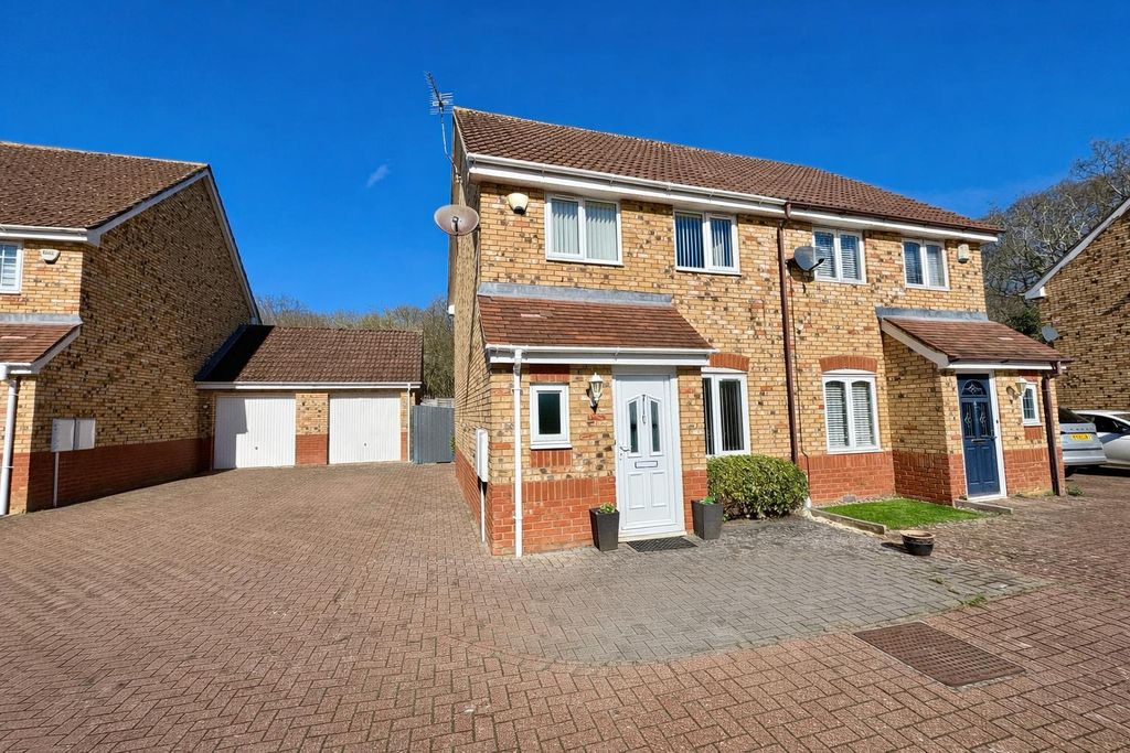 Property photo 1 of 14 Front