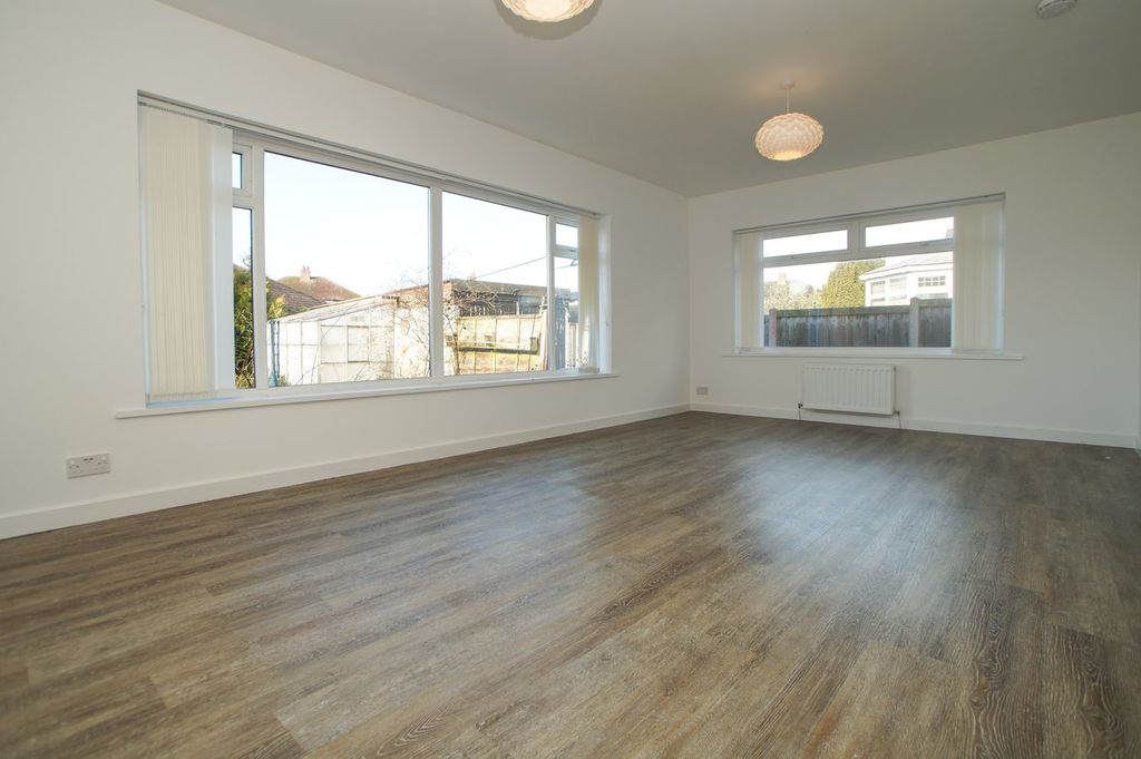 Property photo 3 of 18 Reception Room 2